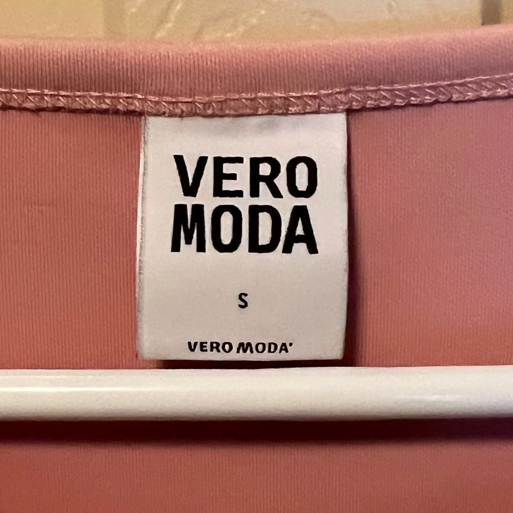 Vero Moda Drop Waist Pink Dress - Picture 3 of 3